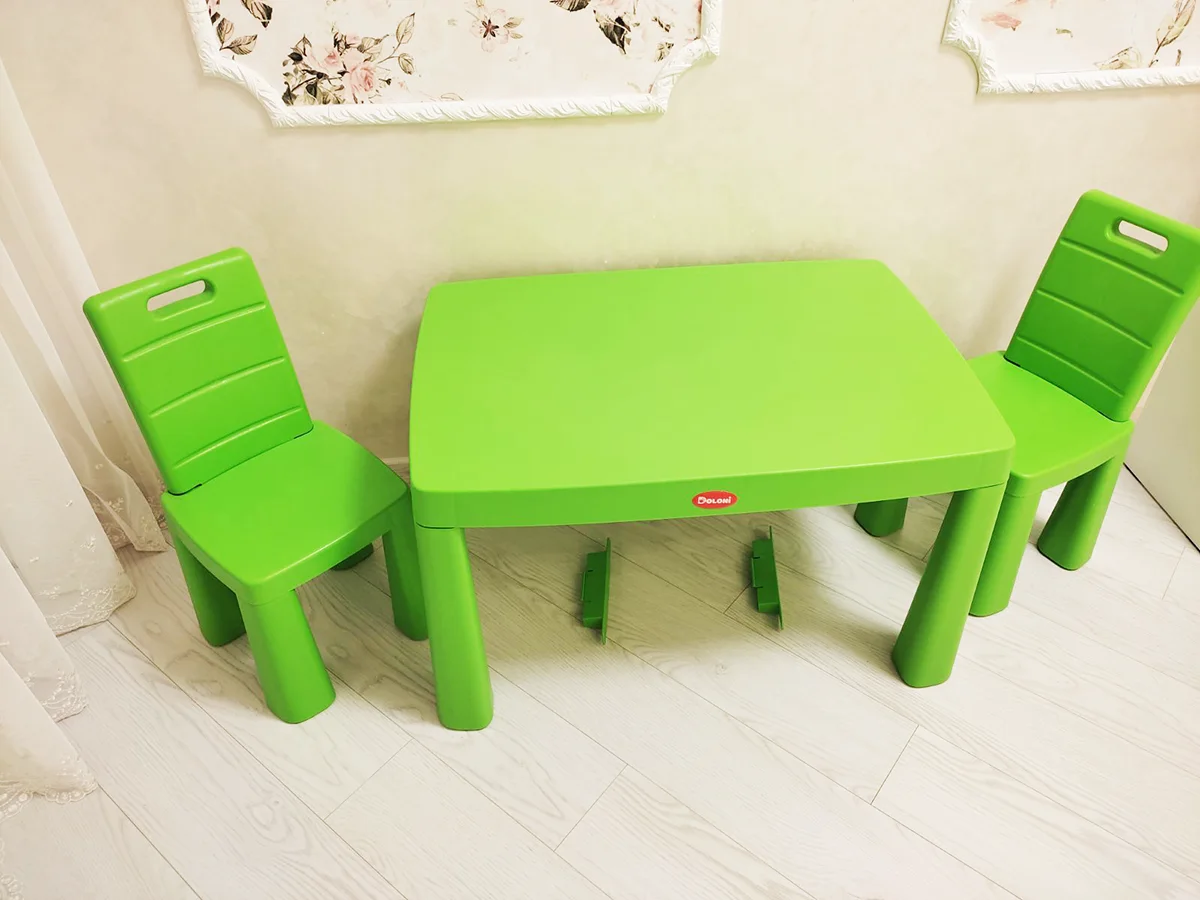 Дитячий столик зі стільцями (зелений) ТМ Долоні